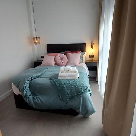 Love Rent4 Malaga City ภายนอก รูปภาพ