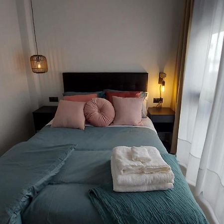 Love Rent4 Malaga City ภายนอก รูปภาพ