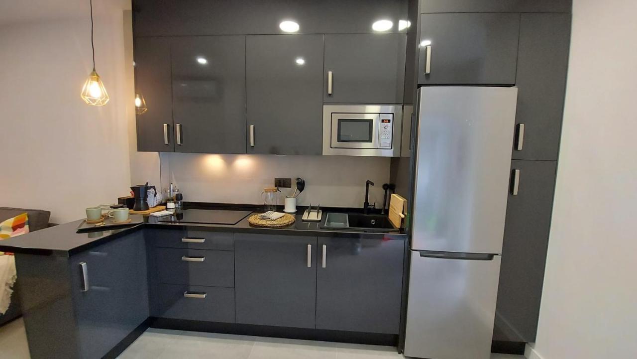 Love Rent4 Malaga City ภายนอก รูปภาพ