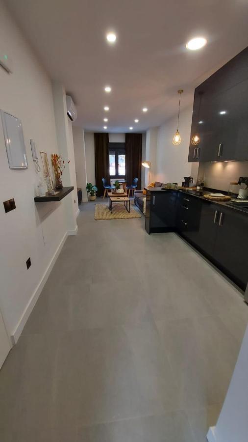 Love Rent4 Malaga City ภายนอก รูปภาพ